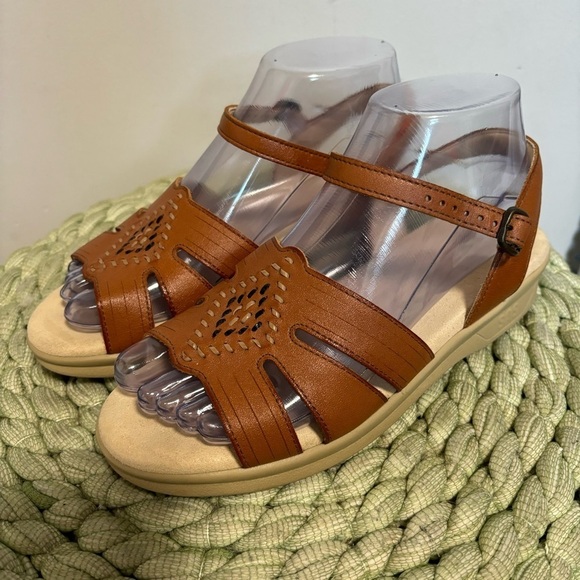 SAS Aztex Brown Leather Huarache Ankle Strap Flat Comfort Sandals WIDE - Picture 4 of 11
